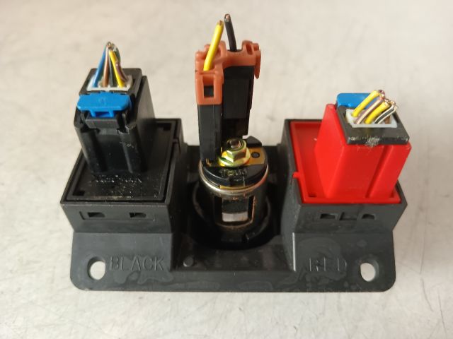 bontott OPEL ANTARA Ülésfűtés Kapcsoló Pár