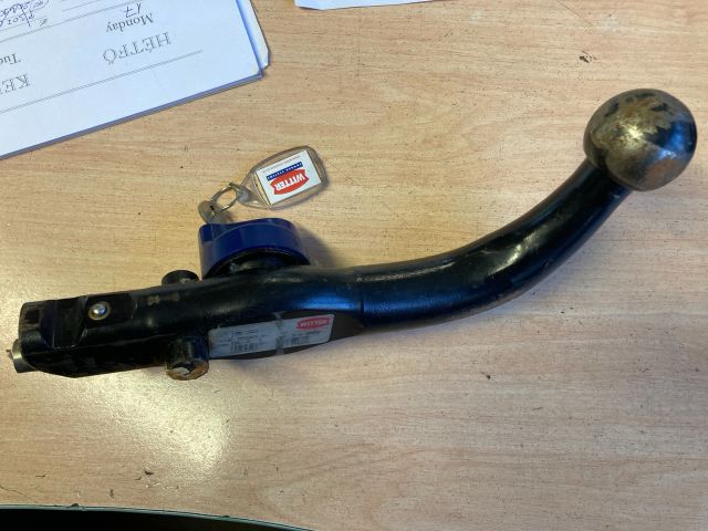 bontott OPEL ANTARA Vonóhorog