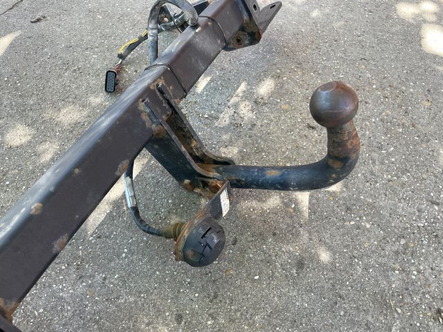 bontott OPEL ANTARA Vonóhorog