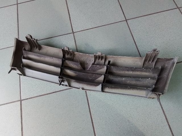 bontott OPEL ASCONA Hűtőrács