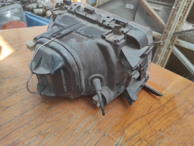 bontott OPEL ASCONA Jobb Fényszóró