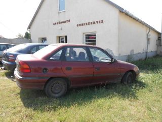 bontott OPEL ASTRA F Fojtószelep (Elektromos)