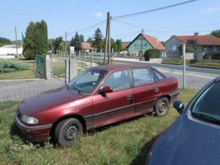 bontott OPEL ASTRA F Fojtószelep (Elektromos)