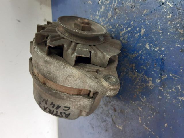 bontott OPEL ASTRA F Generátor