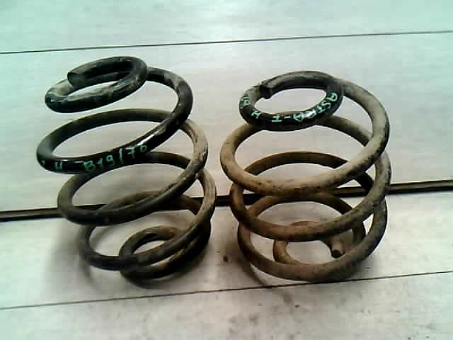 bontott OPEL ASTRA F Hátsó Rugó