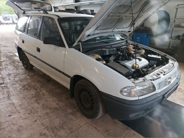 bontott OPEL ASTRA F Bal Féltengely