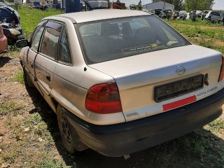 bontott OPEL ASTRA F Bal első Csonkállvány Kerékaggyal