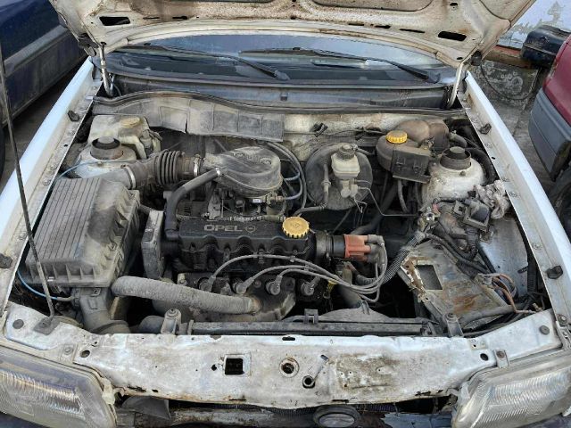 bontott OPEL ASTRA F Bal első Gólyaláb (Lengécsillapító, Rugó)