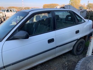 bontott OPEL ASTRA F Bal Féltengely