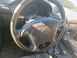 bontott OPEL ASTRA F Biztosítéktábla Motortér