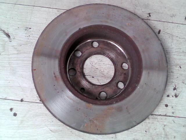 bontott OPEL ASTRA F Első Féktárcsa