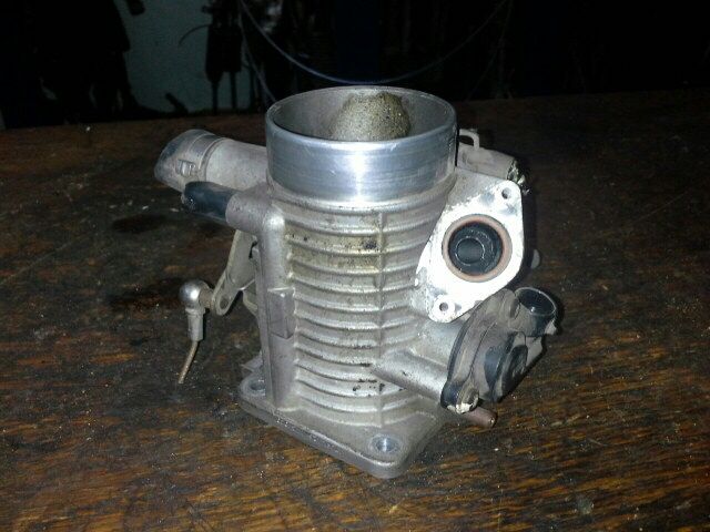 bontott OPEL ASTRA F Fojtószelep (Mechanikus)