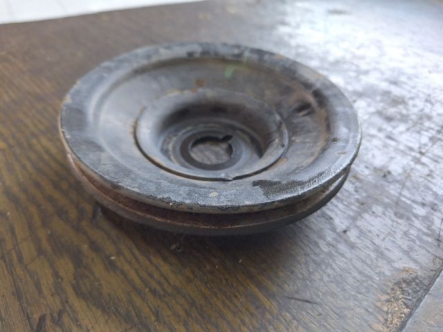 bontott OPEL ASTRA F Főtengely Szíjtárcsa