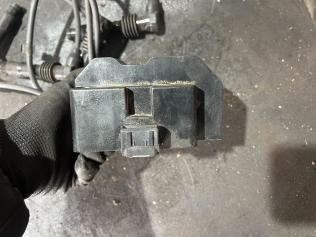 bontott OPEL ASTRA F Gyújtótrafó