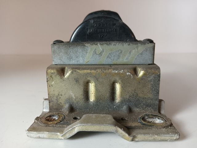 bontott OPEL ASTRA F Gyújtótrafó