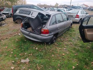 bontott OPEL ASTRA F Jobb első Csonkállvány Kerékaggyal