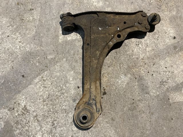 bontott OPEL ASTRA F Jobb első Lengőkar