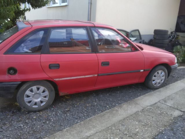 bontott OPEL ASTRA F Jobb első Rugó