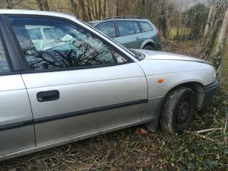 bontott OPEL ASTRA F Jobb első Rugó