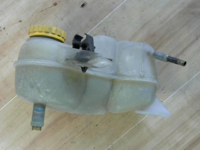 bontott OPEL ASTRA F Kiegyenlítő Tartály