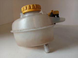 bontott OPEL ASTRA F Kiegyenlítő Tartály