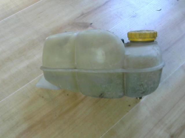 bontott OPEL ASTRA F Kiegyenlítő Tartály