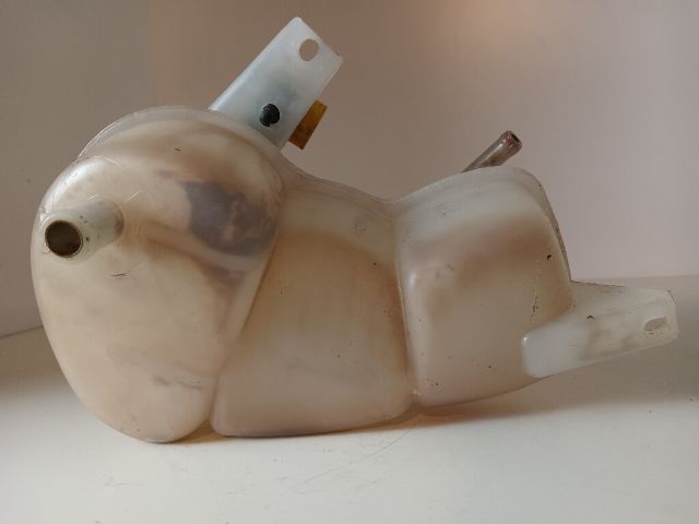 bontott OPEL ASTRA F Kiegyenlítő Tartály