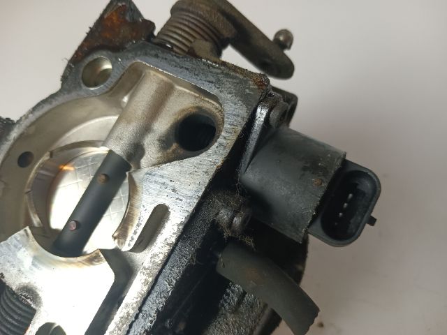 bontott OPEL ASTRA F Központi Injektor