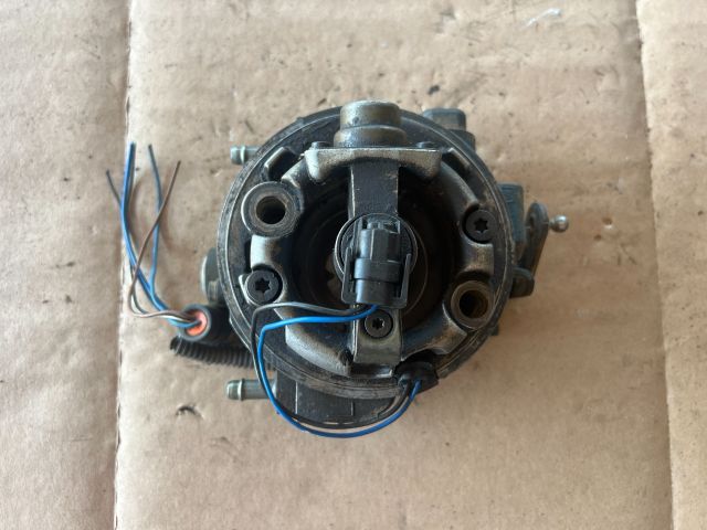 bontott OPEL ASTRA F Központi Injektor