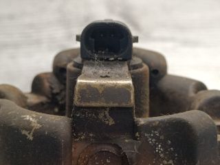 bontott OPEL ASTRA F Központi Injektor