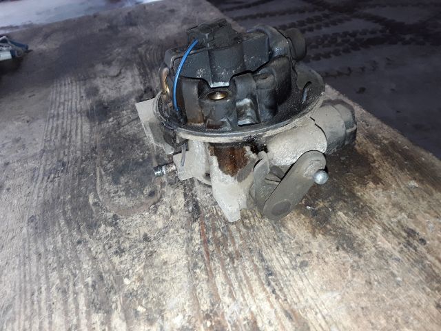 bontott OPEL ASTRA F Központi Injektor