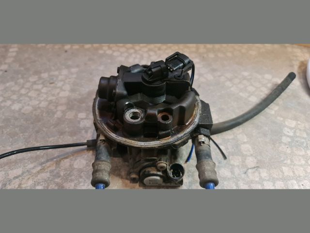 bontott OPEL ASTRA F Központi Injektor