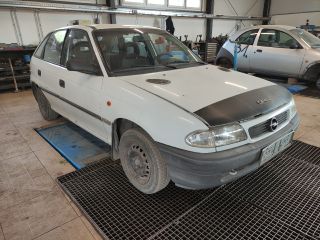 bontott OPEL ASTRA F Központi Injektor