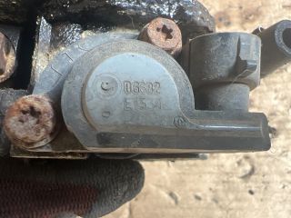 bontott OPEL ASTRA F Központi Injektor