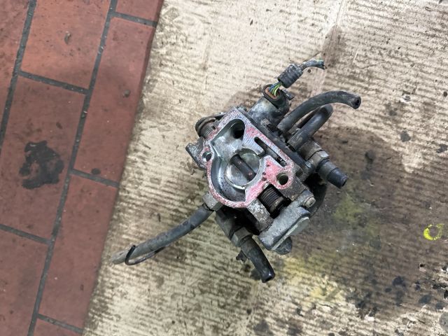 bontott OPEL ASTRA F Központi Injektor