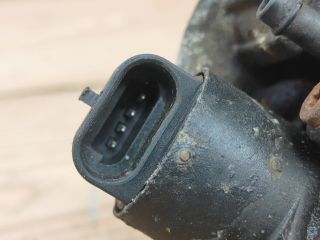 bontott OPEL ASTRA F Központi Injektor