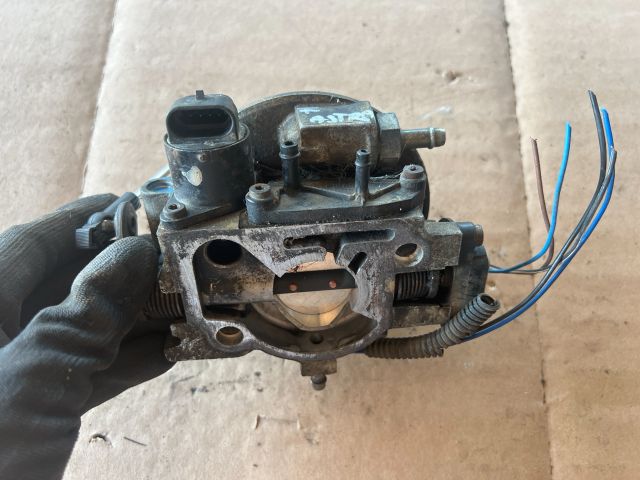 bontott OPEL ASTRA F Központi Injektor