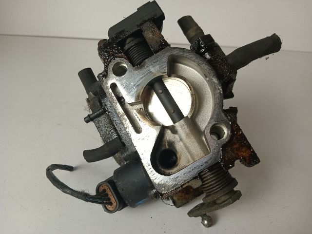 bontott OPEL ASTRA F Központi Injektor