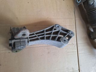 bontott OPEL ASTRA F Motor Tartó Bak (Fém)