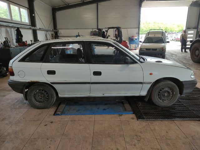 bontott OPEL ASTRA F Motorvezérlő