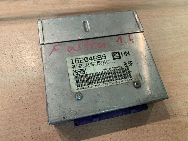 bontott OPEL ASTRA F Motorvezérlő