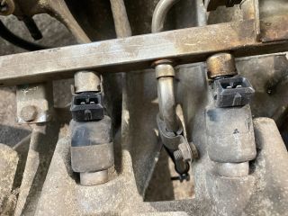 bontott OPEL ASTRA F Porlasztó Sor / Híd