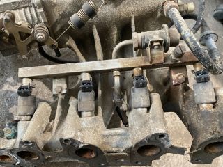 bontott OPEL ASTRA F Porlasztó Sor / Híd