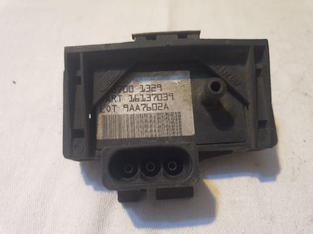 bontott OPEL ASTRA F Szívócső Nyomásérzékelő