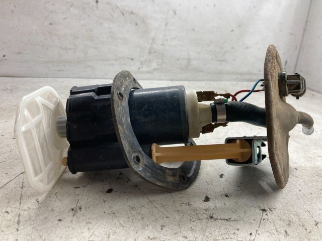 bontott OPEL ASTRA F Üzemanyag Szivattyú