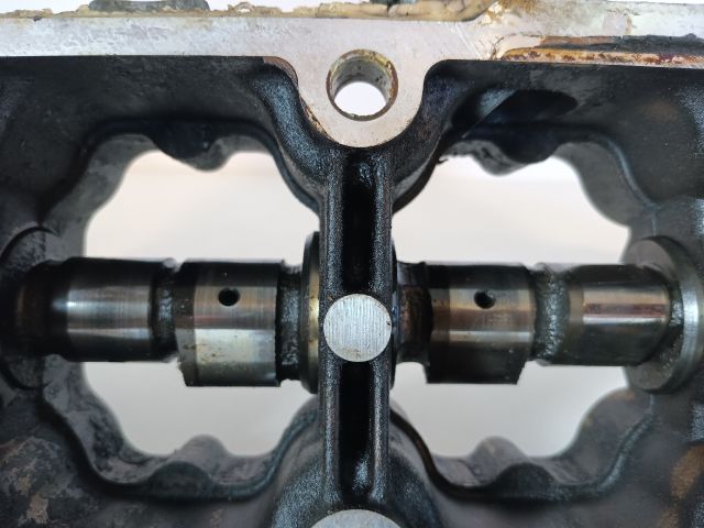 bontott OPEL ASTRA F Vezérműtengely Házzal