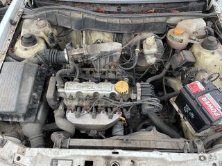 bontott OPEL ASTRA F Jobb első Csonkállvány Kerékaggyal