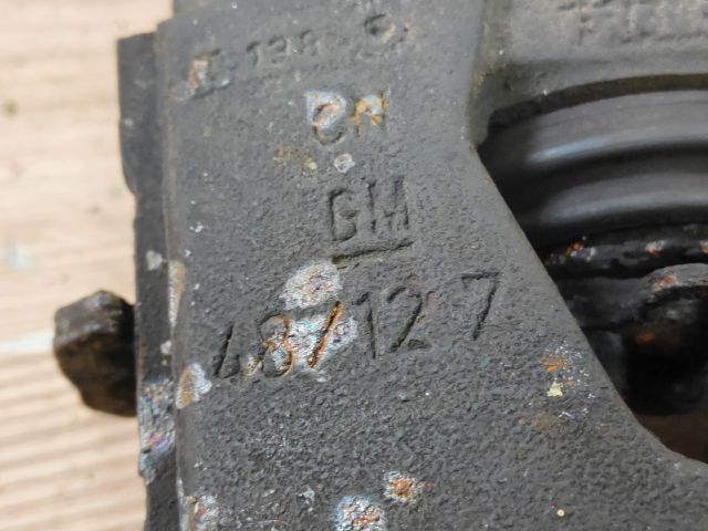 bontott OPEL ASTRA F Jobb első Féknyereg Munkahengerrel