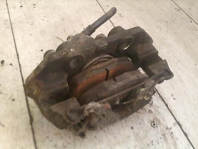 bontott OPEL ASTRA F Jobb első Féknyereg Munkahengerrel