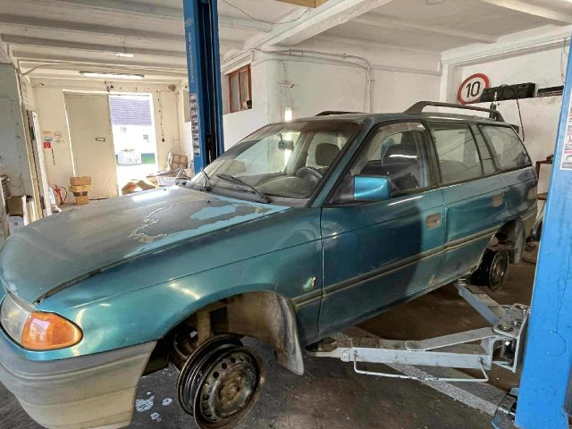 bontott OPEL ASTRA F Légbeömlő Cső